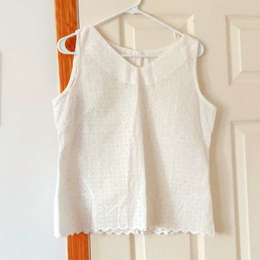 Eyelet Embroidered Top - White
